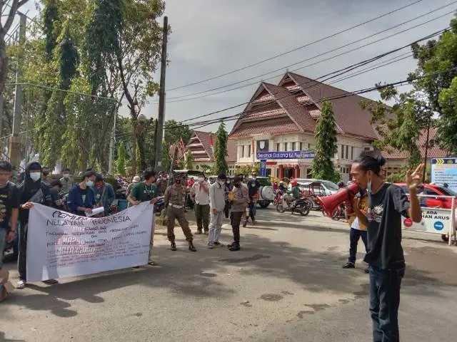 Peringati Hari Nelayan, Pemuda Pangkep Gelar Demonstrasi