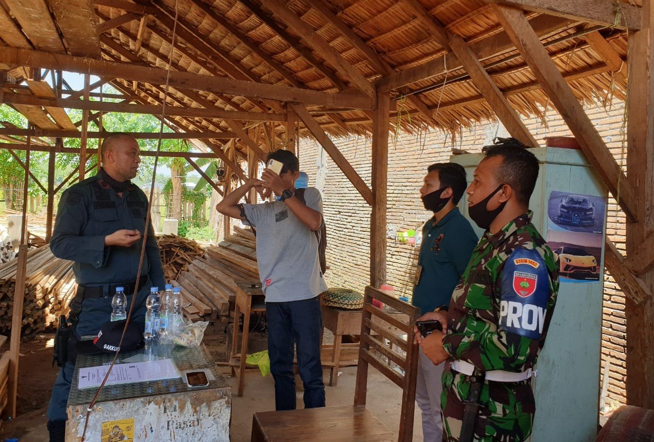 Balai Gakkum KLHK Sulawesi Limpahkan Kasus Pengolahan Kayu Ilegal ke Kejari Polman