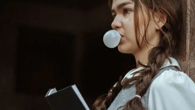 Benarkah Permen Karet Dipenuhi Mikroplastik?