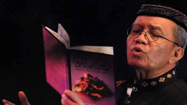 Meresapi 6 Puisi Taufiq Ismail yang Beraroma Alam