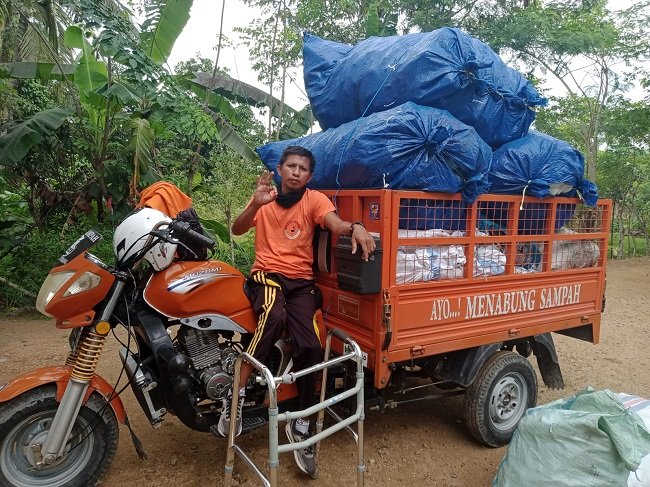 Ali Topan, Pejuang Bank Sampah dari Kabupaten Pinrang yang Tanpa Kata Menyerah
