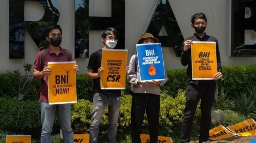 Soroti Krisis Iklim, Komunitas Fossil Free Layangkan Petisi ke Direktur BNI