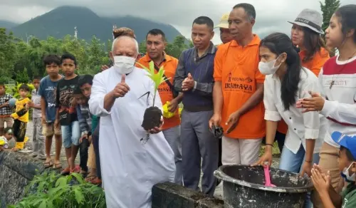 Intip Aksi Alumni IKAMAYA Merayakan Hari Lingkungan Hidup di Ruteng NTT
