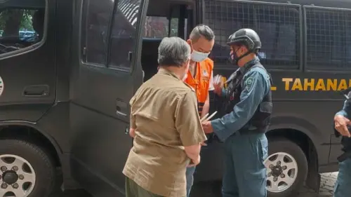 Tahura Mengantar V ke Salemba, Jakarta
