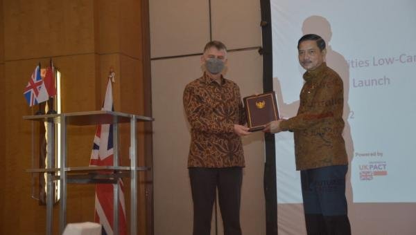 Mitigasi Perubahan Iklim, Indonesia-Inggris Kerjasama Program Transportasi Rendah Karbon