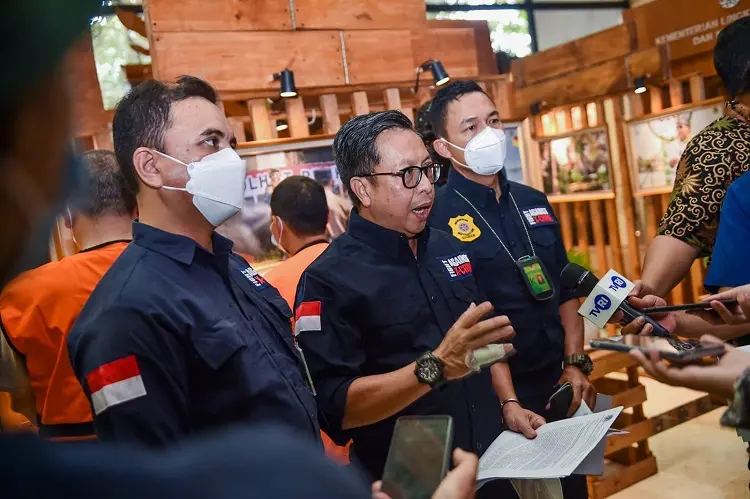Kelola Limbah B3 Ilegal dalam Kawasan Hutan, MU Dikenakan Pidana Berlapis