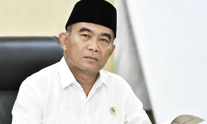 Menko PMK Muhadjir Effendy Soroti Sampah Makassar, Ada Apa?