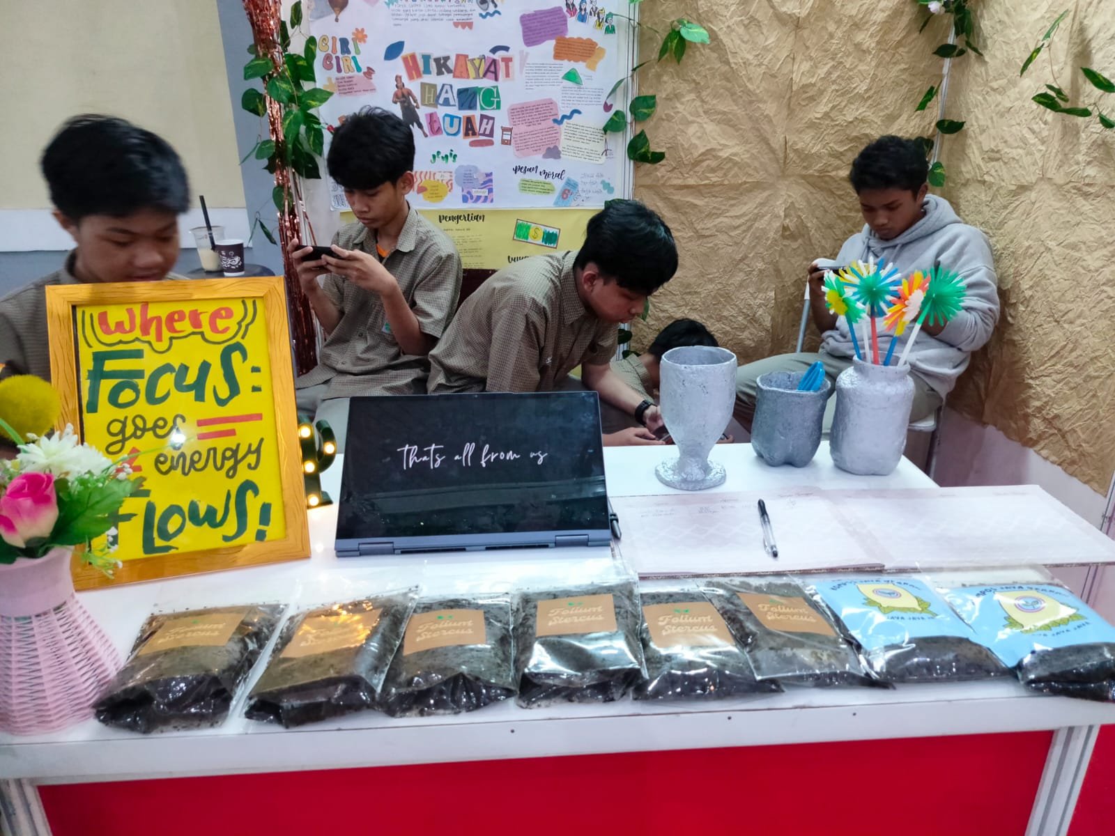 Siswa SMA Islam Athirah Pamerkan Kreativitasnya, Ada Kompos dan Seni Daur Ulang