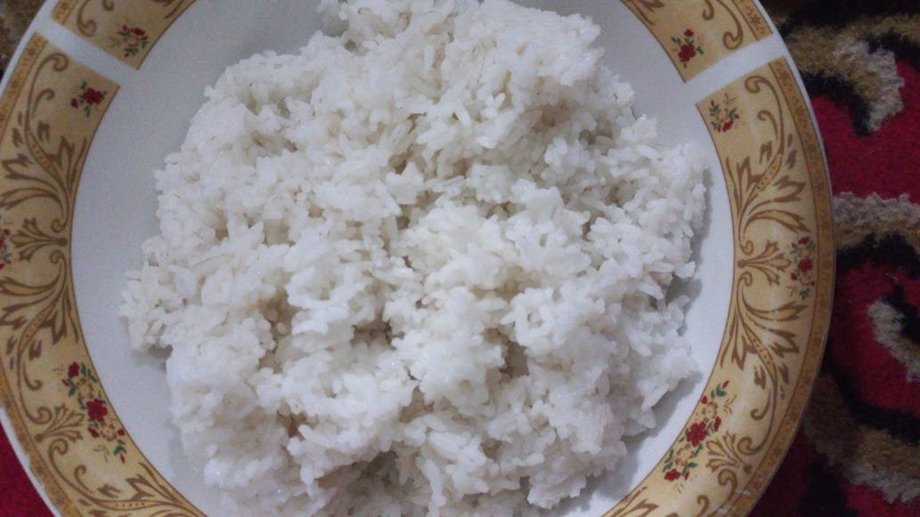 Nasi Panas atau Nasi Dingin, Lebih Sehat Mana?