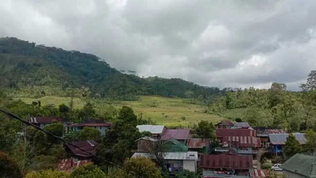Tandabaca, Sepotong Surga yang Diletakkan di Desa Kindang