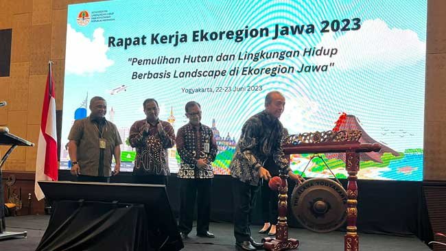 Raker P3E Jawa, Upaya Memulihkan Hutan dan Lingkungan Hidup