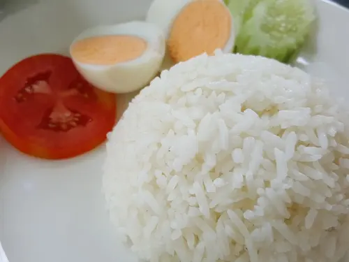 Sehari dalam Seminggu Tanpa Nasi, Bisakah?