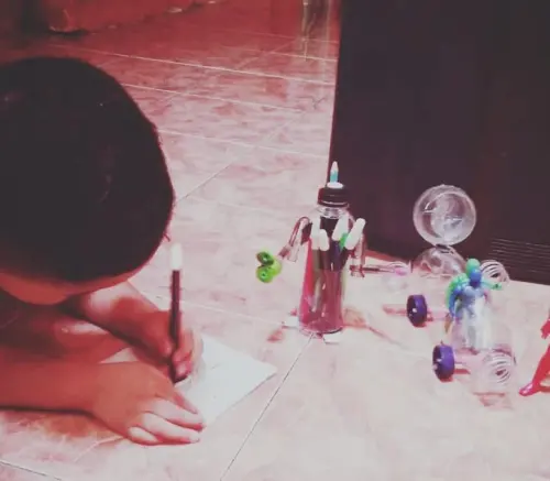 Lelaki Rumahan, Teori Crack, dan Serbuan Botol Plastik