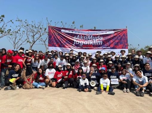 Rayakan 95 Tahun Sumpah Pemuda, Ribuan Orang Muda Aksi Jaga Iklim