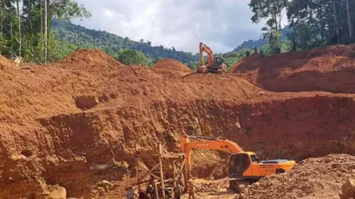 Gakkum KLHK Amankan Pelaku dan 4 Unit Alat Berat PETI di Tolitoli