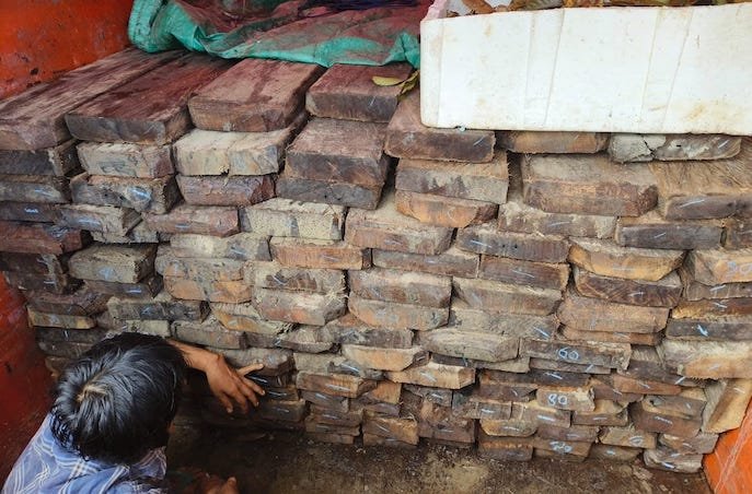 Gakkum KLHK Limpahkan Berkas Perkara Cukong Kayu di Pinrang ke Kejaksaan