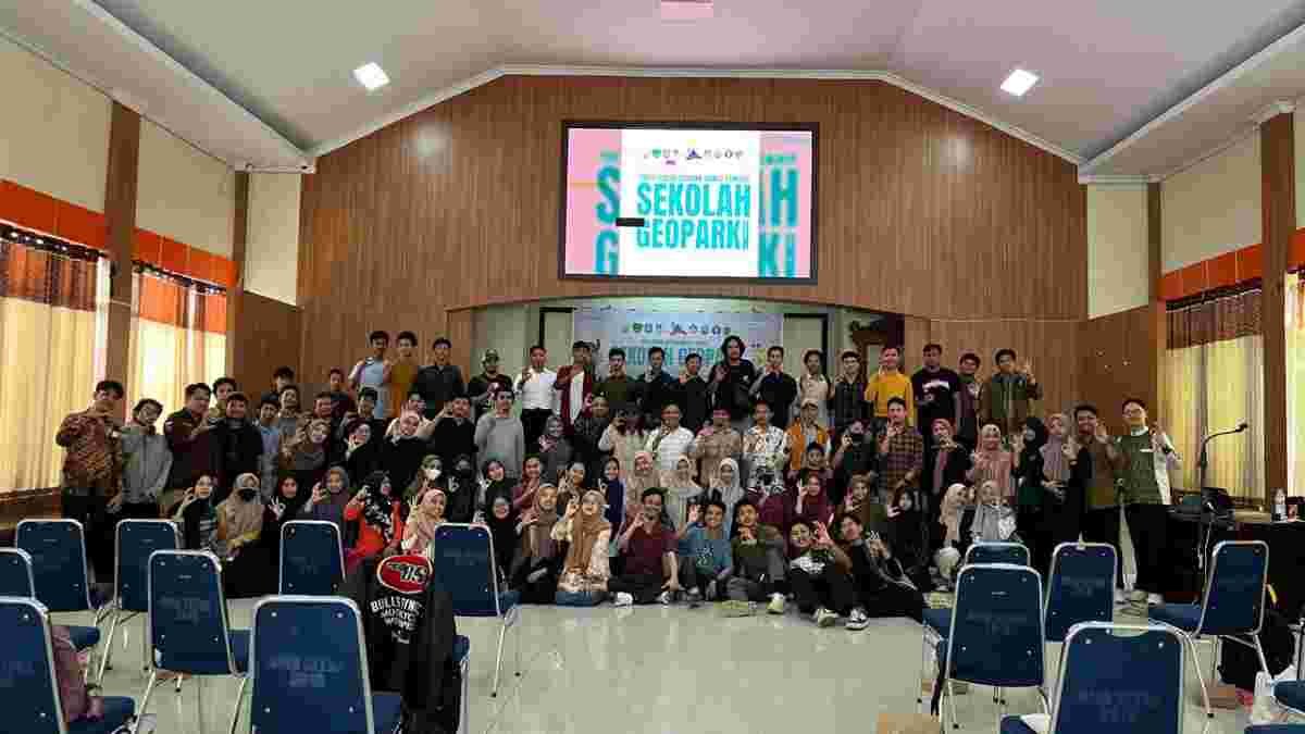 Youth Forum Geopark Maros Pangkep Gelar Sekolah Geopark, Pertama Kali di Dunia