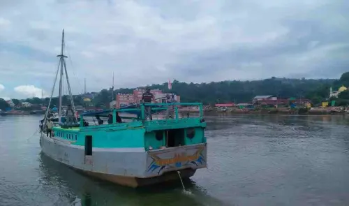 Sinergi Gakkum KLHK dan Bakamla Gagalkan Penyelundupan Kayu Ilegal di Perairan Laut Banda