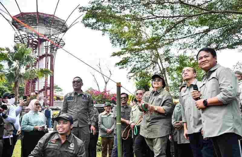 Lestarikan Keanekaragaman Hayati Perkotaan, Menteri LHK Lepasliarkan 79 Ekor Burung