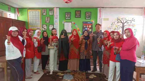 SDN Parinring Makassar Rayakan HUT Kemerdekaan RI ke-79 dengan Lomba Kebersihan Kelas