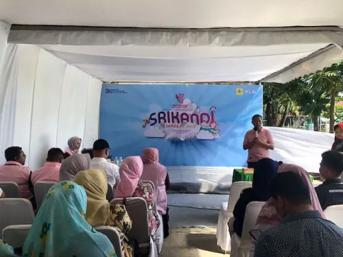 Srikandi PLN dan Econatural Inisiasi Kampung Literasi Borong di Manggala