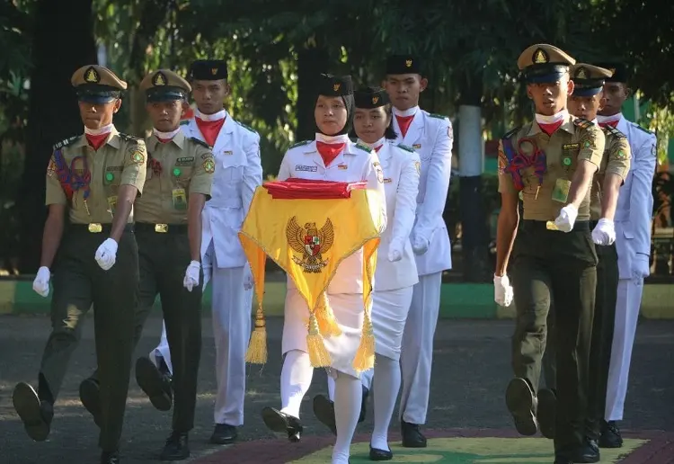 Upacara HUT RI ke-79 Lingkup LHK Sulsel: Merajut Kemerdekaan dan Keberlanjutan