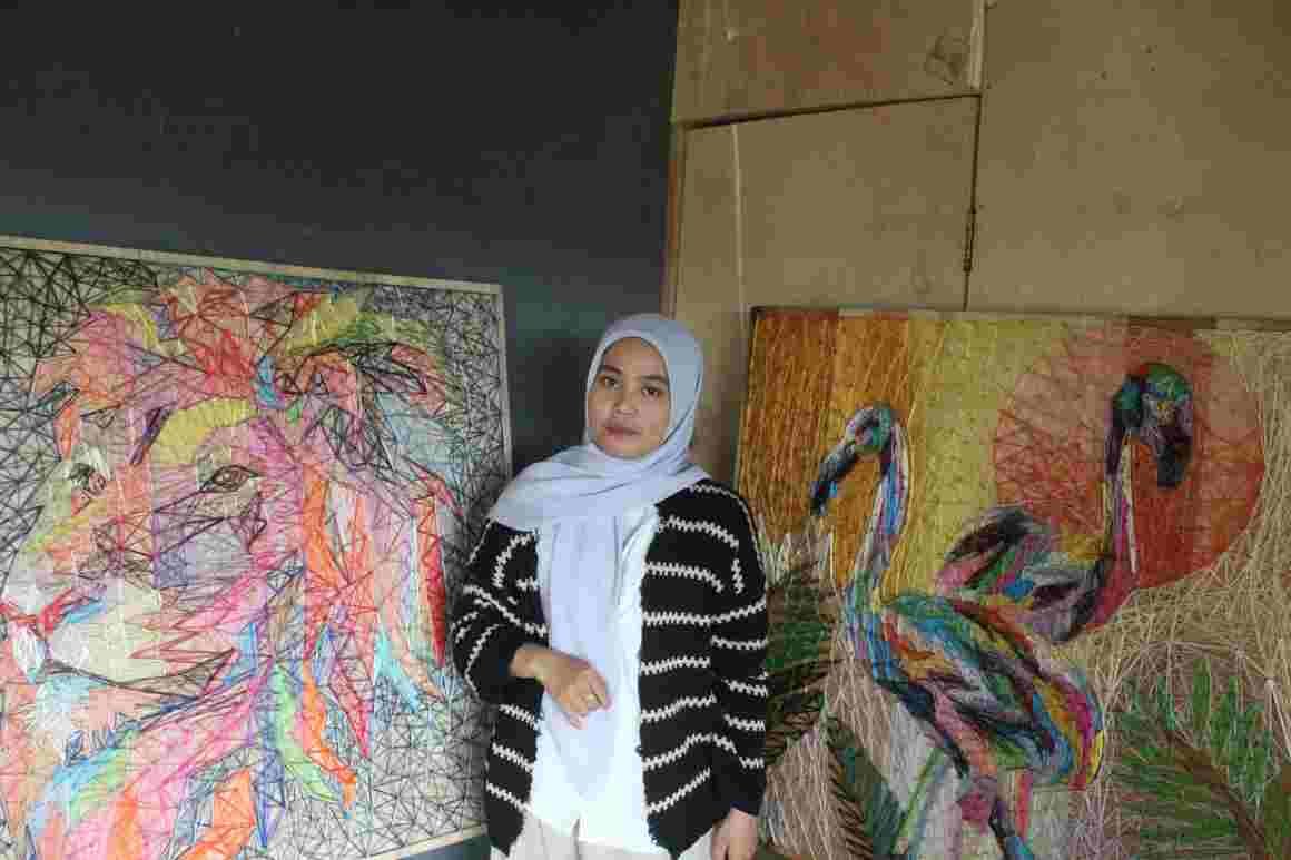 Raodatul Jannah dan Warna-Warni String Art Bergaya Pop-Art