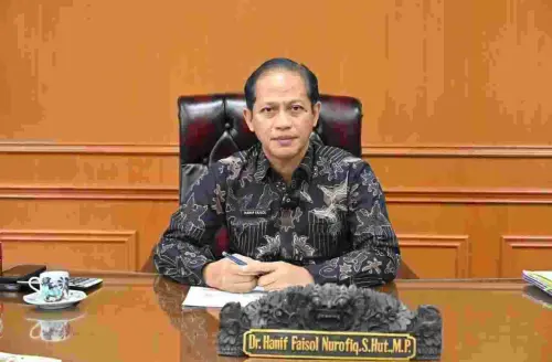 Profil Singkat Menteri LH/BPLH, Hanif Faisol Nurofiq