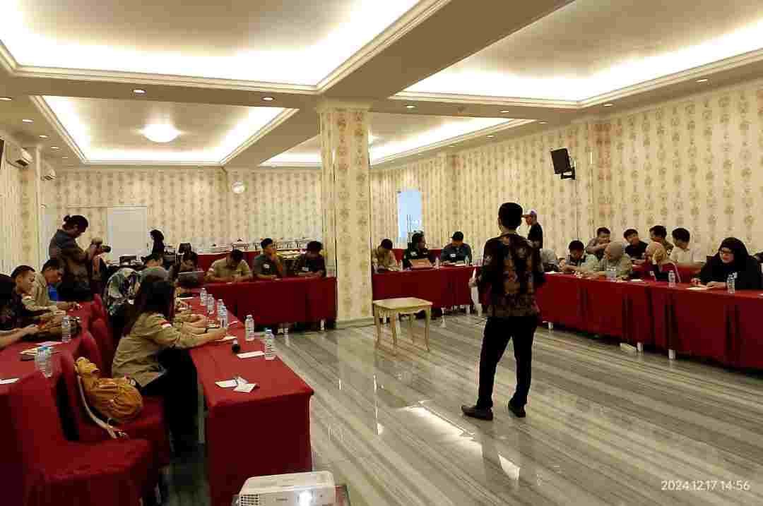 Update Pengetahuan, Fasdes dan Petugas Kehutanan Berlatih Keterampilan Komunikasi dan Fasilitasi