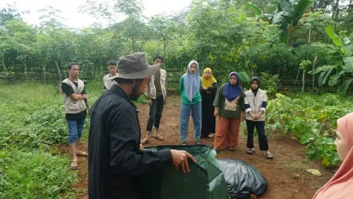 Upaya Kelompok Difabel di Bontomangiring Berdaya Lewat Kebun Inklusi