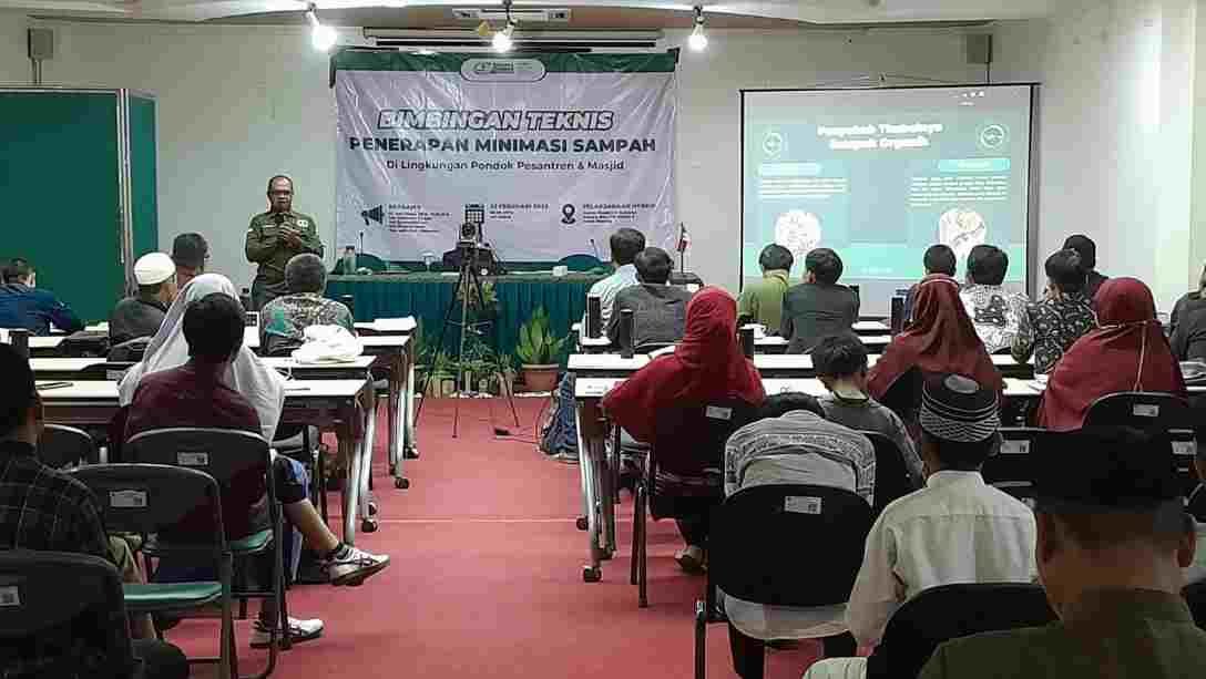 LPLHI Sulsel dan RQIQ Gandeng Pusdal LH Suma Gelar Bimtek Minimisasi Sampah