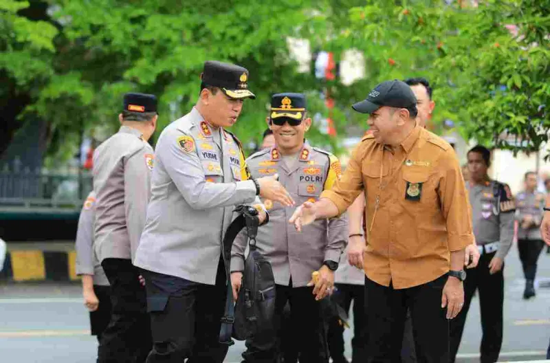 Sederet Aktivitas Kapolda Sulsel  Saat Berkunjung ke Pulau Tinabo TN Taka Bonerate