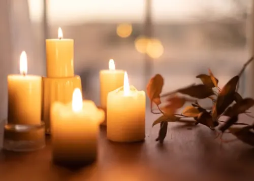 Aromaterapi atau Polusi? Menelusuri Jejak Lilin yang Sering Terlupakan!