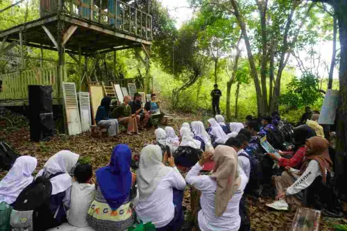 Peneliti Asing Soroti Macaca Maura di Bira Bulukumba, Sulsel