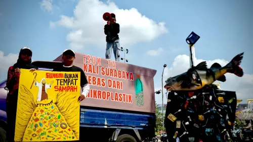 Sungai Darurat Ekologis: AKAMSI Desak Pemprov Jatim Bertindak Tegas atas Bangunan Ilegal, Mikroplastik, dan Sampah