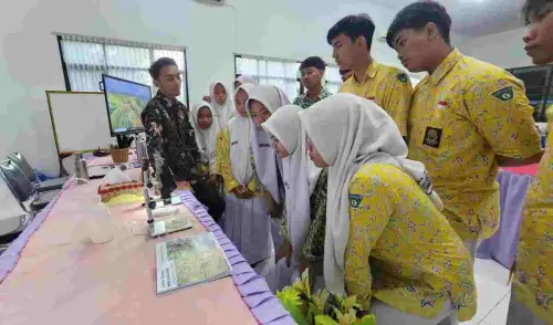 Tolak Diam, SMANEW Dobrak Gerbang Penolakan Plastik Sekali Pakai
