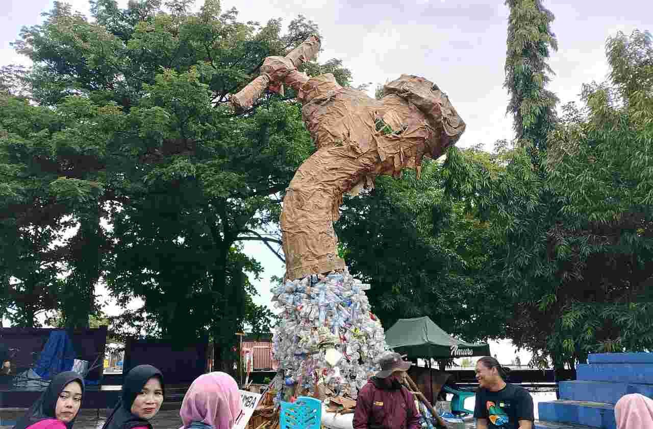 Keran Kiamat: Polusi Plastik di Sungai Bulukumba