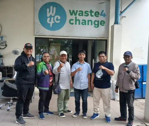 Dari Makassar ke Bekasi: Komunitas MTS Telisik Rahasia Sukses Pengelolaan Sampah Waste4Change