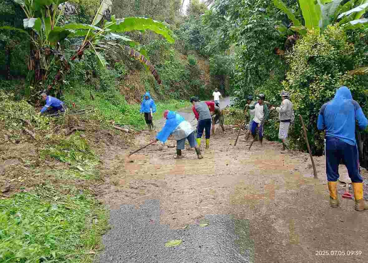 Tanah Longsor Nyaris Melumpuhkan Desa Kindang dan Kahayya