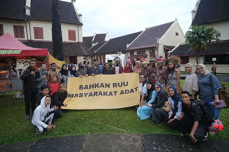 Urgensi UU Masyarakat Adat: Menegakkan Keadilan Ekologis dan Sosial di Indonesia