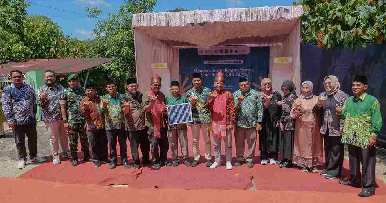 MOSAIC dan PP Muhammadiyah Resmikan Panel Surya di Masjid Buya Syafii Maarif Sijunjung