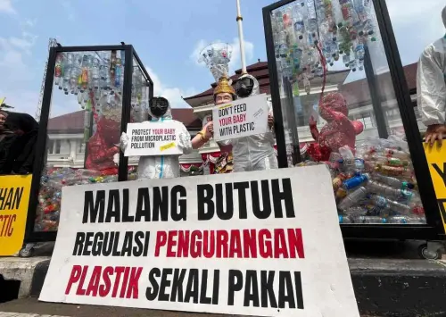 Dari Malang, Aktivis Lingkungan Serukan Penyelamatan Bayi dari Racun Mikroplastik