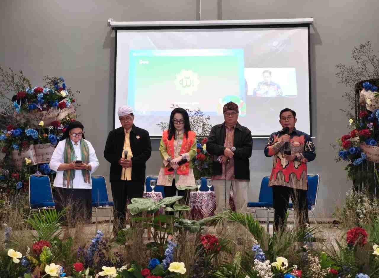 "Draw The Line Bali": Lima Pemimpin Agama Bersatu Lindungi Alam di Puja Mandala