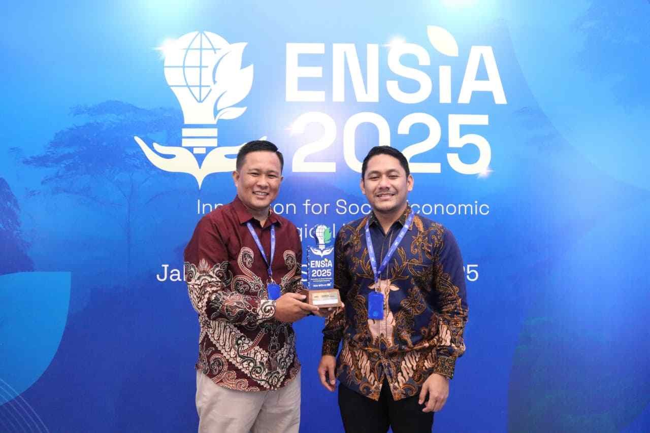 Inspiratif Hijau dari Gowa, Jamaluddin Raih Penghargaan Ensia Awards 2025 Berkat Literasi Lingkungan