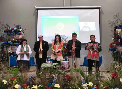 "Draw The Line Bali": Lima Pemimpin Agama Bersatu Lindungi Alam di Puja Mandala