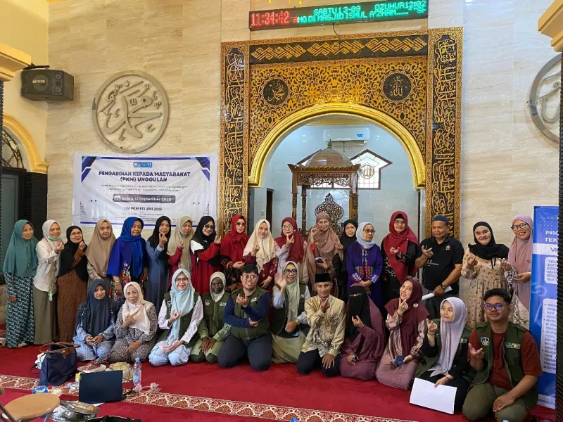 Pelatihan Industri Rumahan: UMI Latih Majelis Taklim Ismul A’zham Makassar Membuat Sabun Cair dari Minyak Jelantah