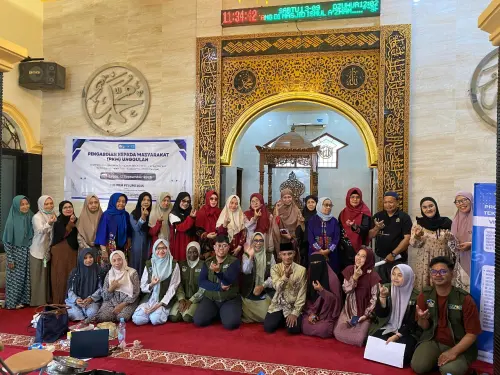 Pelatihan Industri Rumahan: UMI Latih Majelis Taklim Ismul A’zham Makassar Membuat Sabun Cair dari Minyak Jelantah
