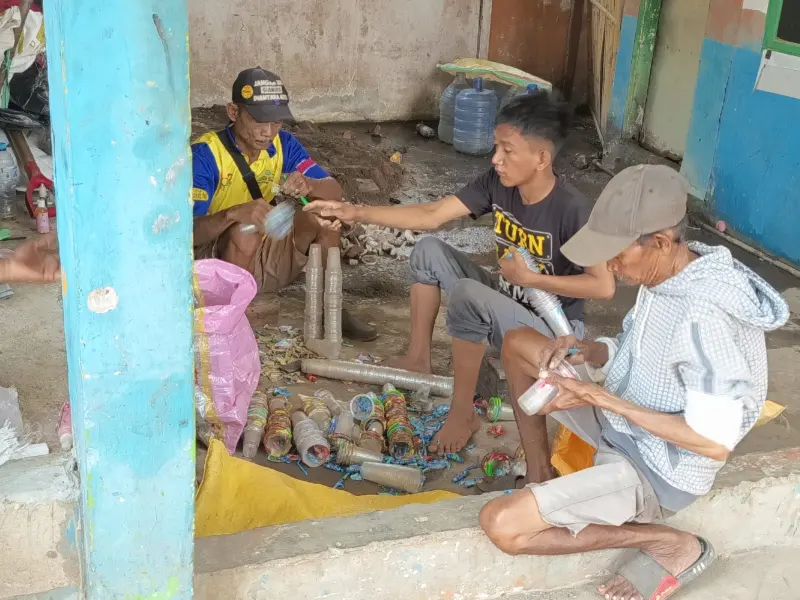 Cerita Warga Kelurahan Sambung Jawa Bangun TPS3R Berbasis Warga
