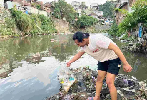 Sungai Brantas Darurat Sampah, Komunitas Brantas Mbois Desak Tindakan Tegas Pemerintah
