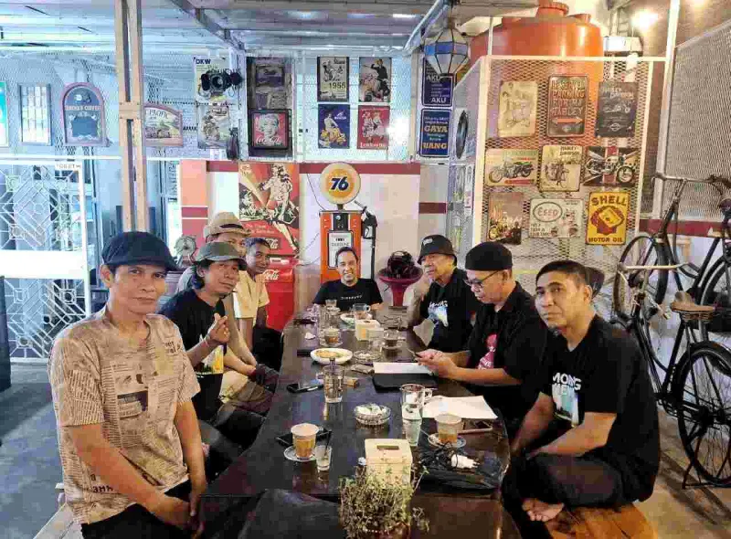 Menikmati Kopi dan Pameran Seni Rupa di Steya Coffee dalam Nuansa Klasik